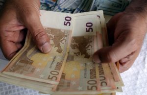 Austria is required to get the permission of the European Union before it passes any laws regulating the use of cash in the country, the Commission has claimed. (EPA/KHALED ELFIQI)