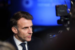 Emmanuel Macron stated on Sunday the reinforcement of French military presence in the Middle East region. (Footage by Thierry Monasse/Getty Images)