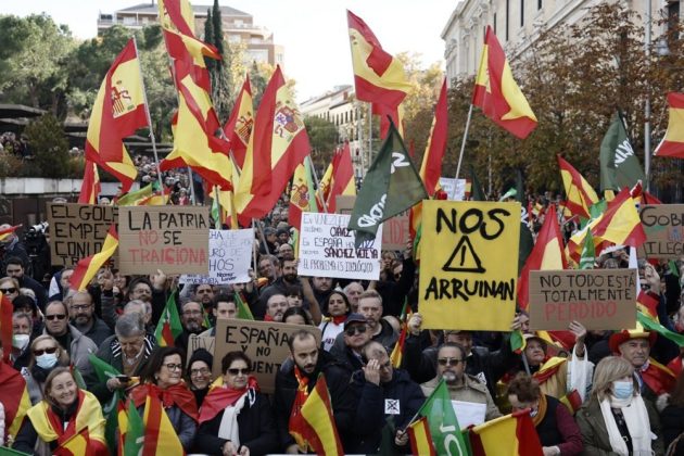 Spanish opposition figures to join Madrid march demanding Sánchez resignation