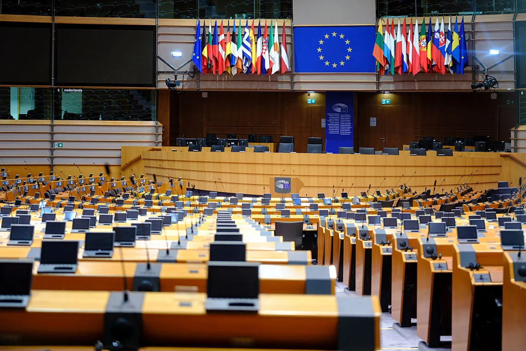EP backs stronger farmer protections