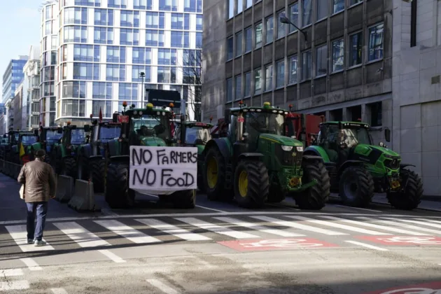 EU member states agree aid for farmers