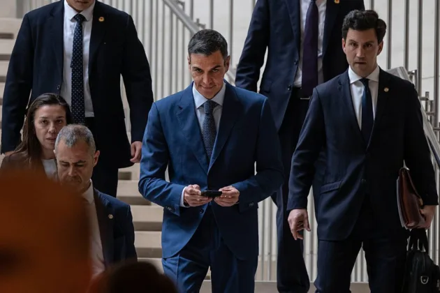 Spanish investigators say Sánchez was aware of alleged Socialist dirty-tricks network